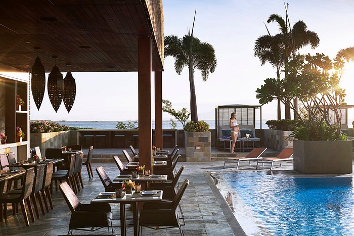 Solaire Resort Entertainment City Pool: Pictures & Reviews ...